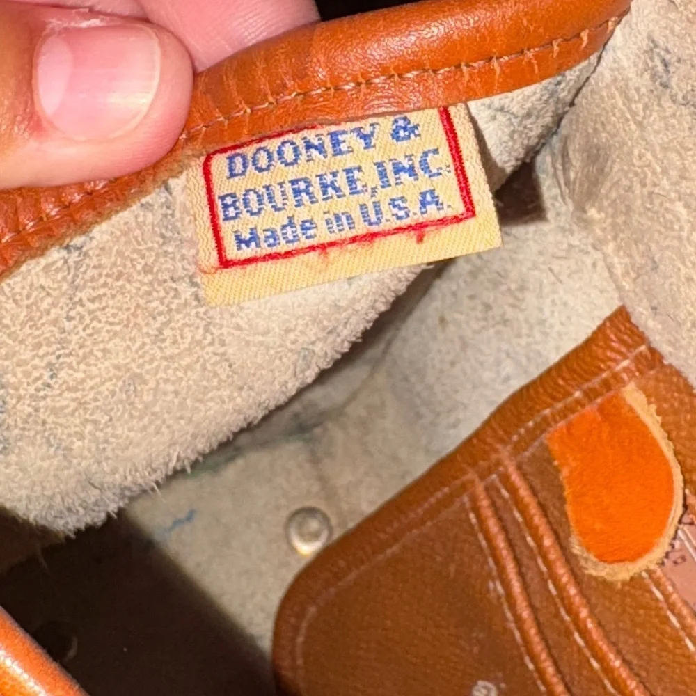 Vintage Dooney & Bourke Cream Essex Purse Tan Trim All Weather Leather AWL